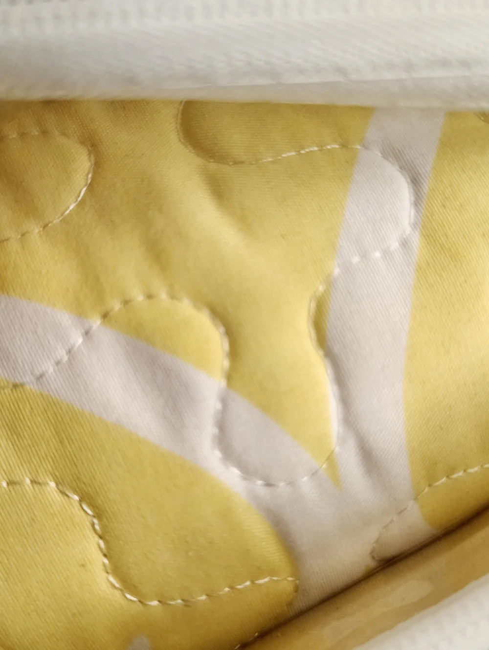 4 Pc Queen Yellow Swirl Quilt Set - Bright Yellow Bedspread, New With Tags